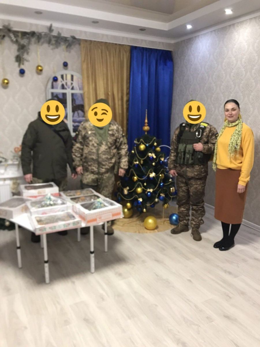 Приготували смачні гостинці для воїнів під час акції «Різдвяні гостинці для військових ЗСУ» у Харкові